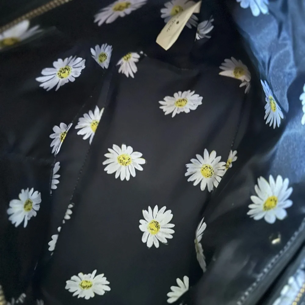 Kate Spade Bag with original dust cover. - Picture 3 of 5